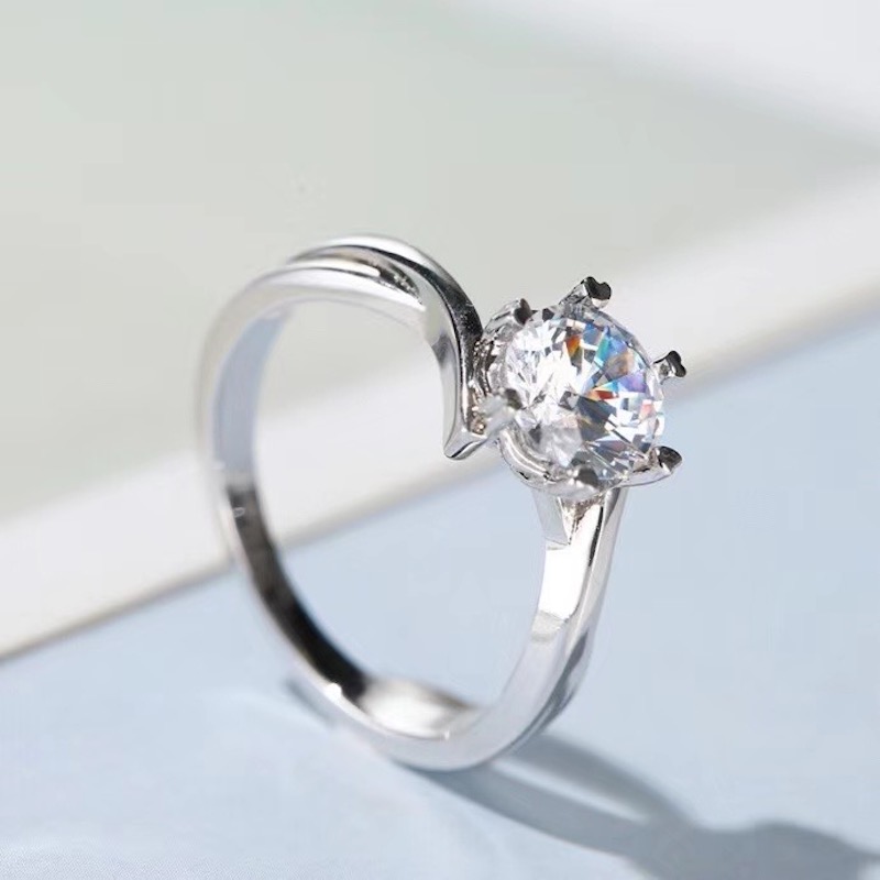 Classic Lovely Diamond Ring